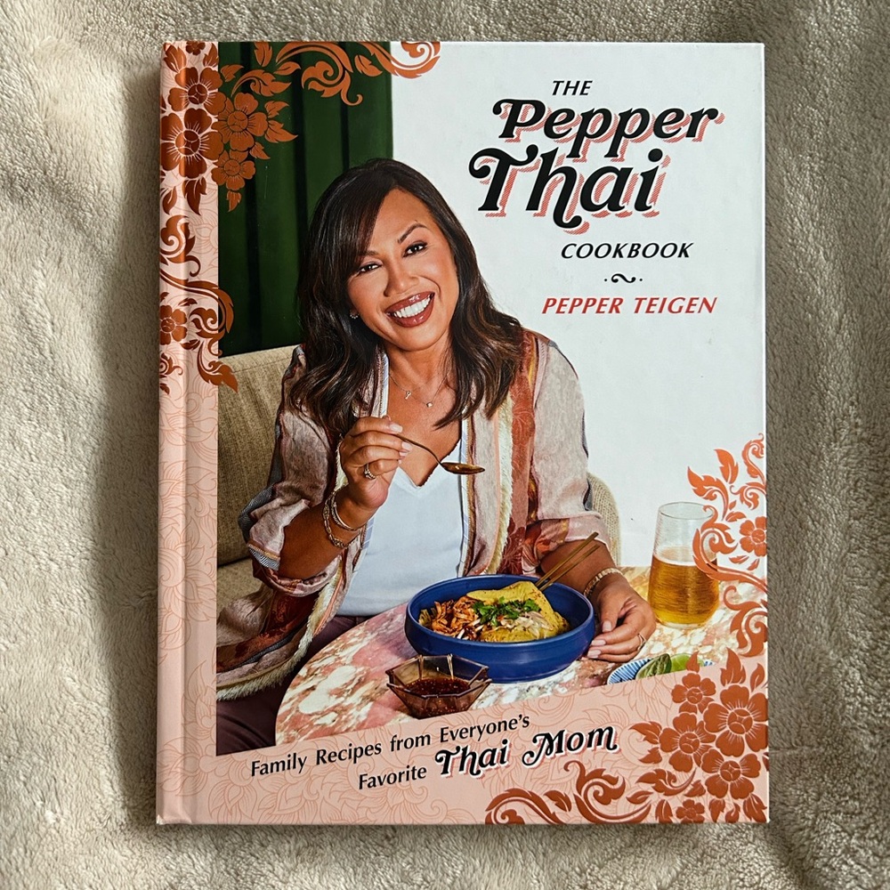 The Pepper Thai Cookbook: Family Recipes from Everyone's Favorite Thai Mom, NEW